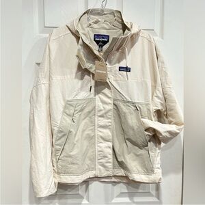 Patagonia Women's Large Skysail Jacket Cream Natural NWT Rain Jacket Relaxed
